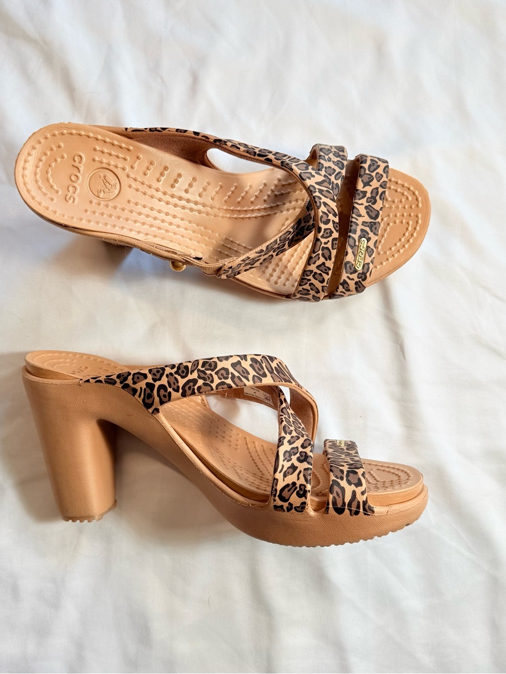Crocs Cyrus Leopard Cheetah Print High Heel Platform Slide Sandals Size 6